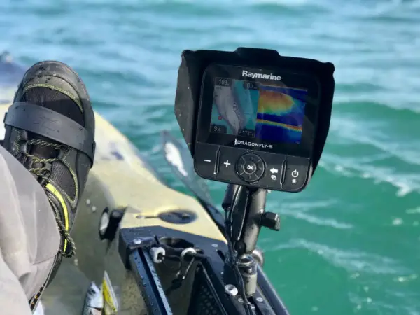 ¿Son impermeables los buscadores de peces para kayak?