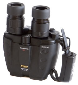 Análisis de binoculares Nikon 16 × 32 StabilEyes